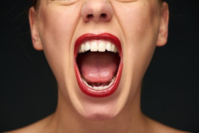 Галитоз: причины и лечение неприятного запаха изо рта -